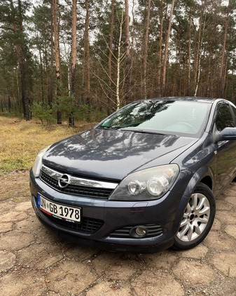 Opel Astra cena 12900 przebieg: 190700, rok produkcji 2007 z Małogoszcz małe 277